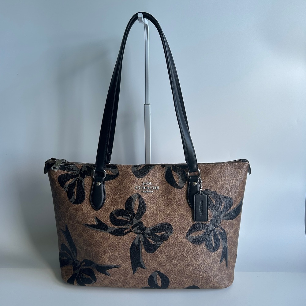 Coach Gallery Tote Brown Black Signature Canvas Bow Print CZ174 Bag